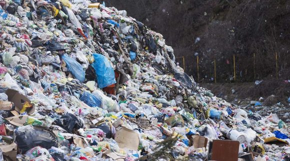 Vinte lixões foram desativados no Brasil entre março e junho